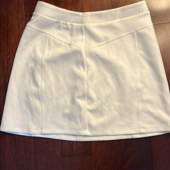 Hunter Dresses & Skirts - Hunter White Mini A-Line Skirt for Casual Wear